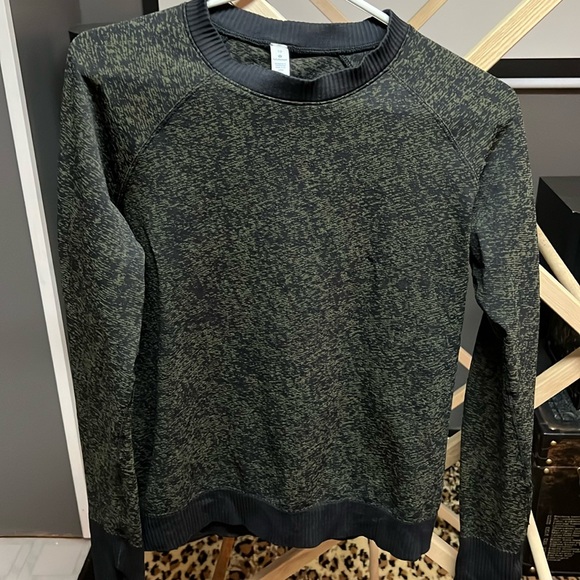 Lululemon Long Sleeve Running Top - Picture 1 of 6